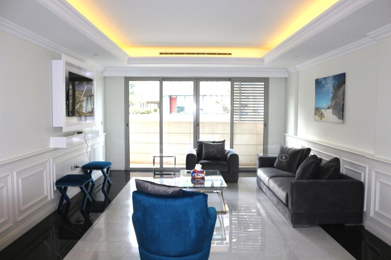Versace Tower Luxury Suites - Downtown Beirut Exterior foto